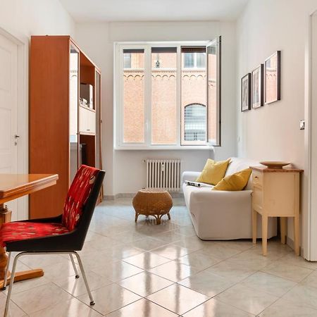 Stazione Centrale Cozy And Functional Flat Милано Екстериор снимка