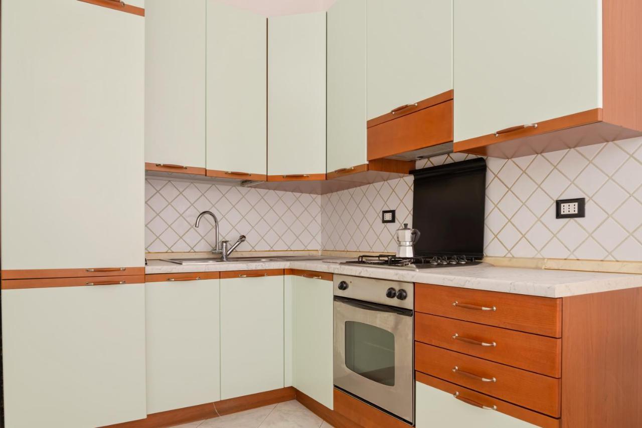 Stazione Centrale Cozy And Functional Flat Милано Екстериор снимка