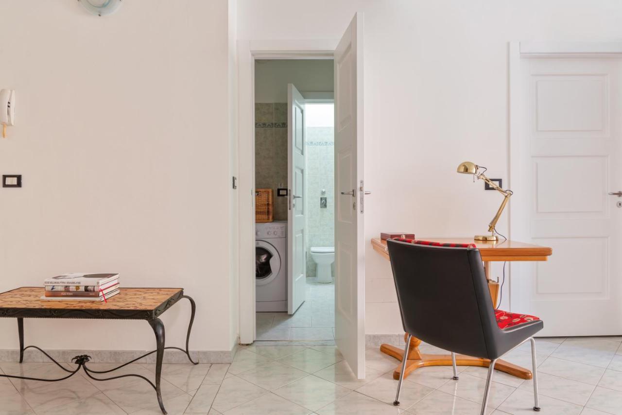 Stazione Centrale Cozy And Functional Flat Милано Екстериор снимка