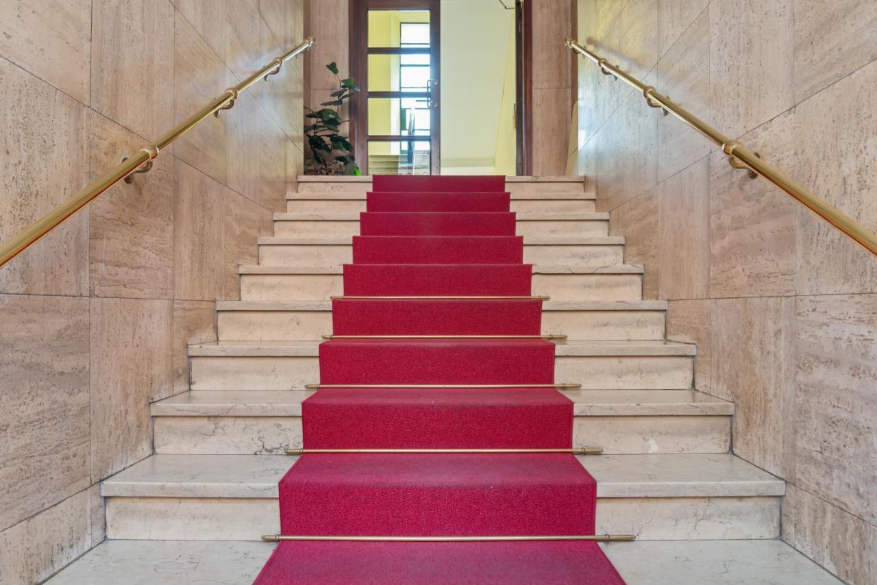 Stazione Centrale Cozy And Functional Flat Милано Екстериор снимка