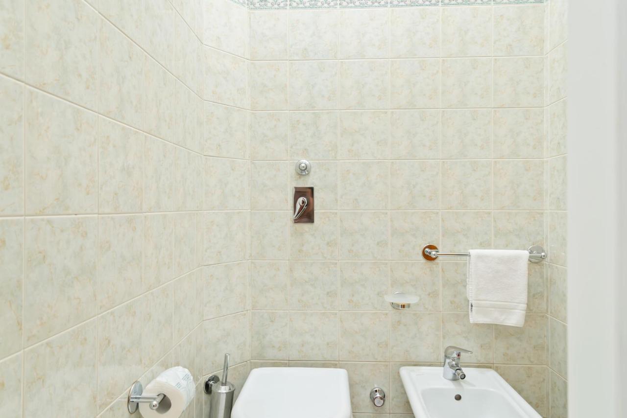 Stazione Centrale Cozy And Functional Flat Милано Екстериор снимка